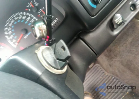 1998 Dodge Dakota Slt/Sport z USA, uszkodzony, nr VIN 1B7GL22X0WS581962